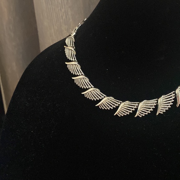 Vintage 1950s CORO Silver-tone Fan Shaped Link Choker Necklace Signed - Picture 4 of 5